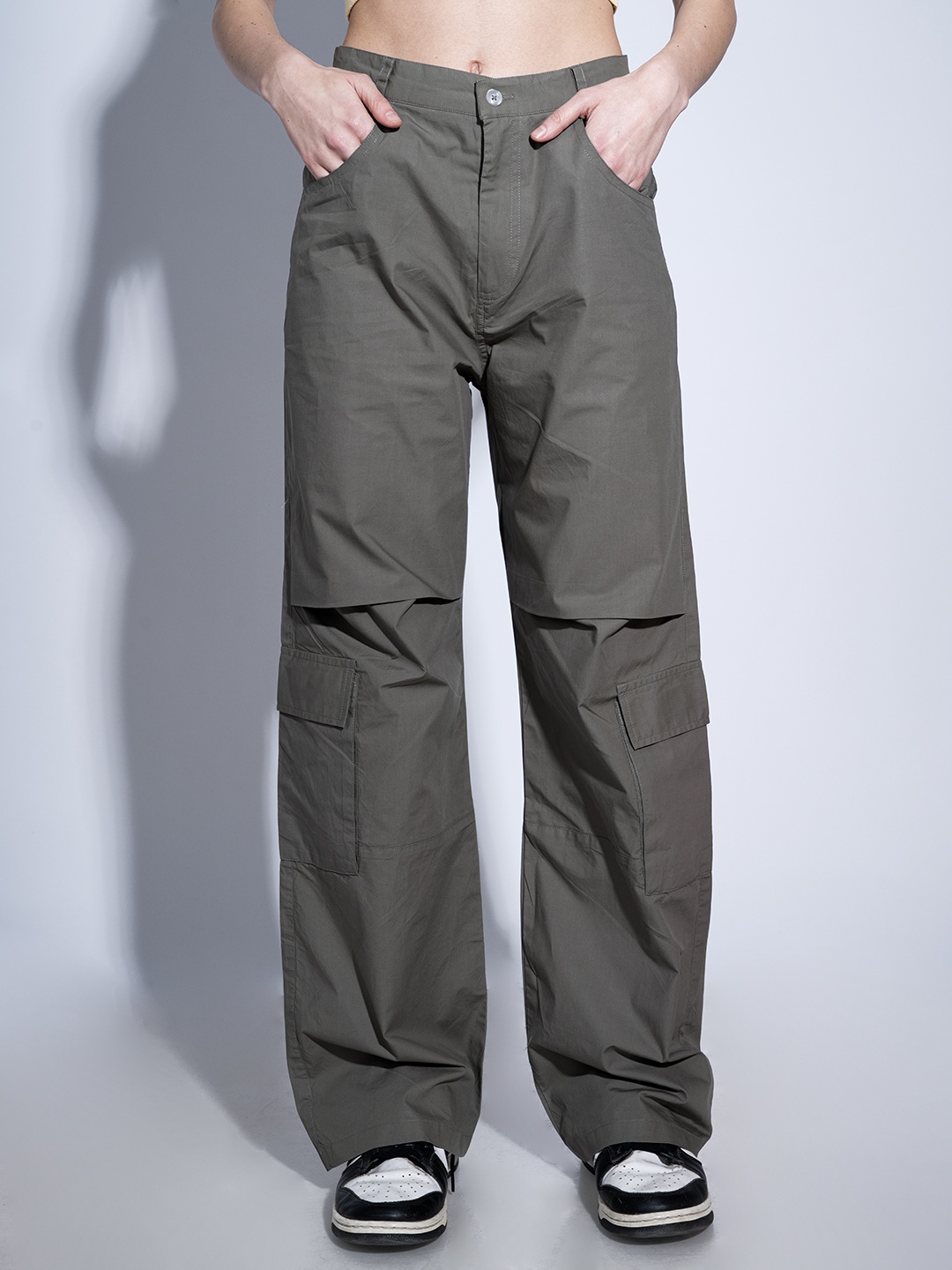 

Stylecast X Hersheinbox Women Cotton Cargo Trousers, Olive