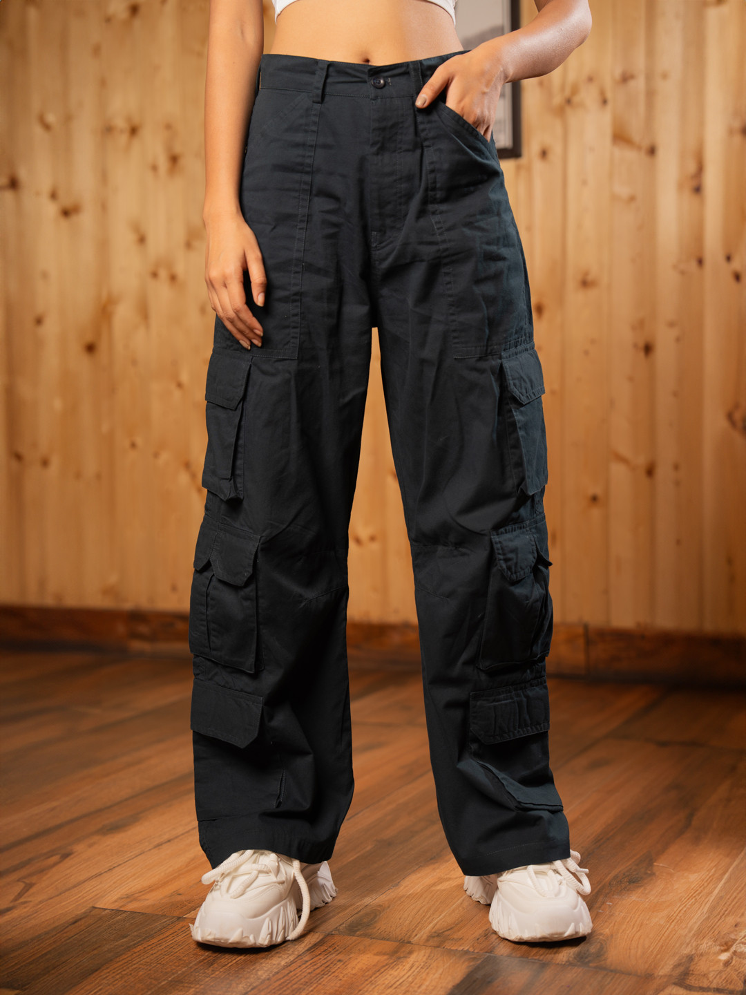 

Stylecast X Hersheinbox Women High-Rise Cotton Cargos, Black