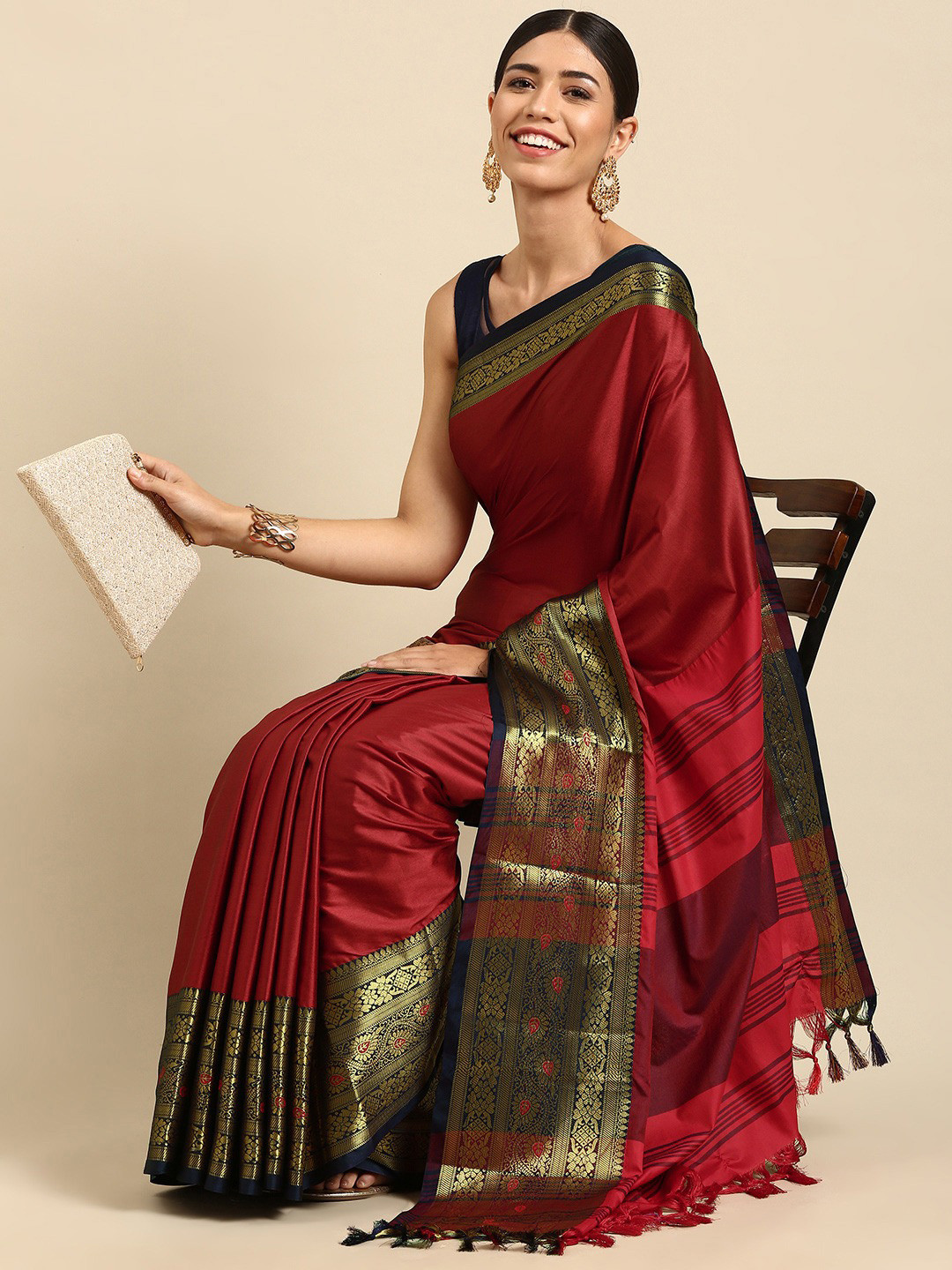 

VASTRAME Striped Woven Design Zari Kanjeevaram Saree, Red