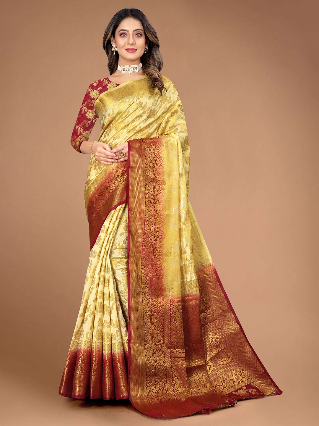 

SMARTLOOKS Woven Design Banarasi Zari Saree, Cream
