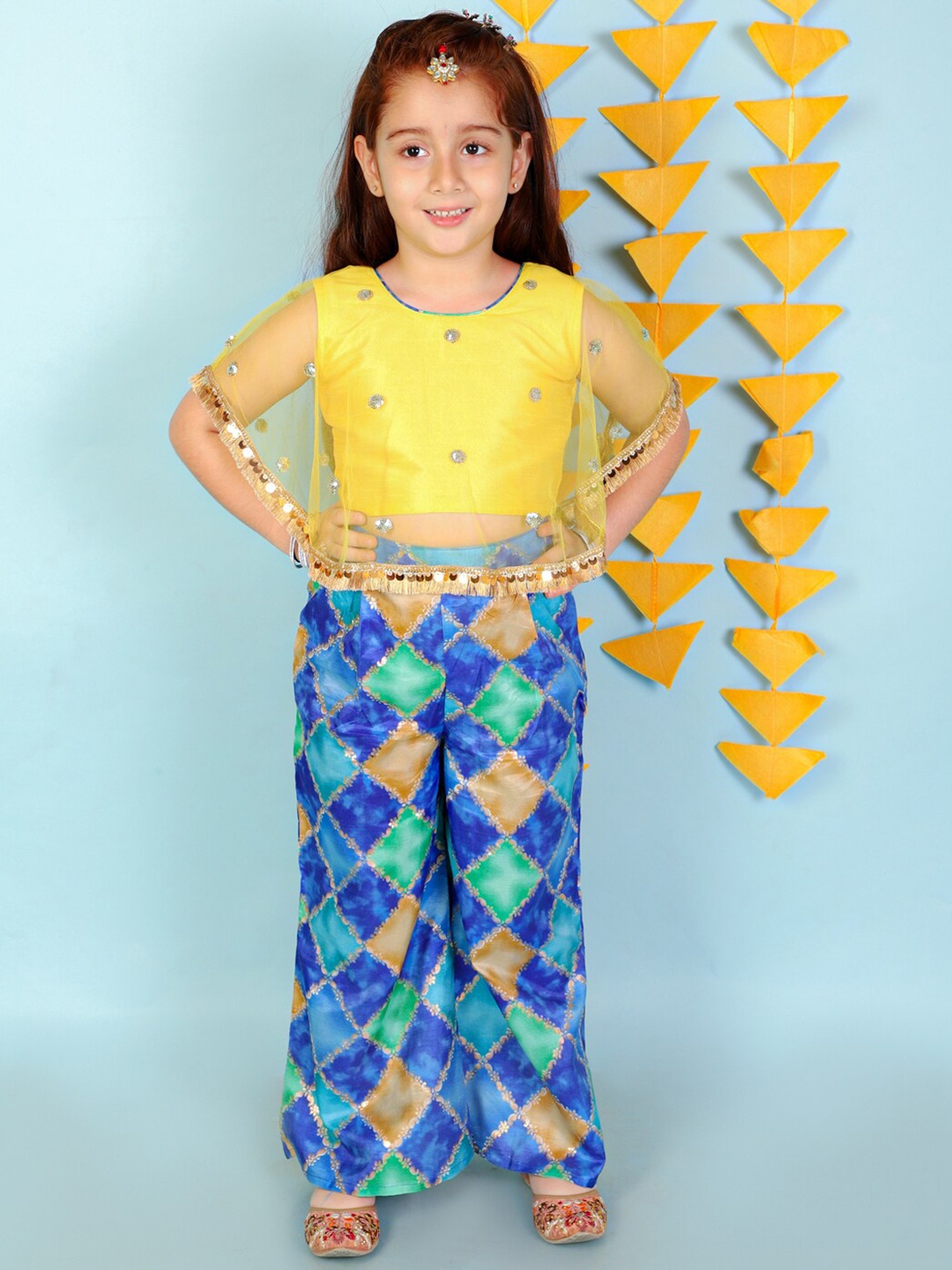 

KID1 Girls Embellished Cape Top With Palazzos, Yellow