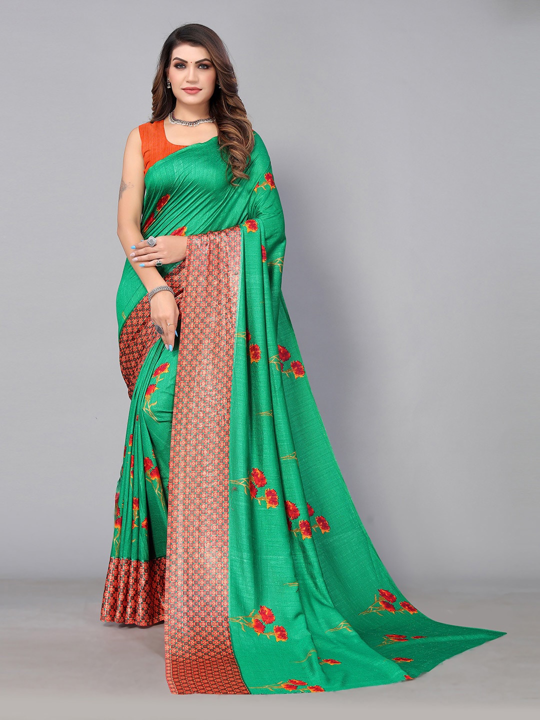 

Shaily Floral Printed Saree, Green