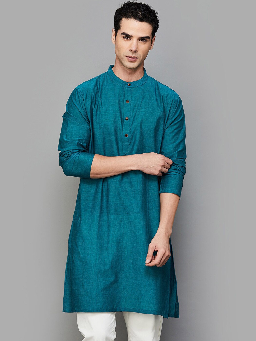 

Melange by Lifestyle Mandarin Collar Long Sleeves Cotton Straight Kurta, Green