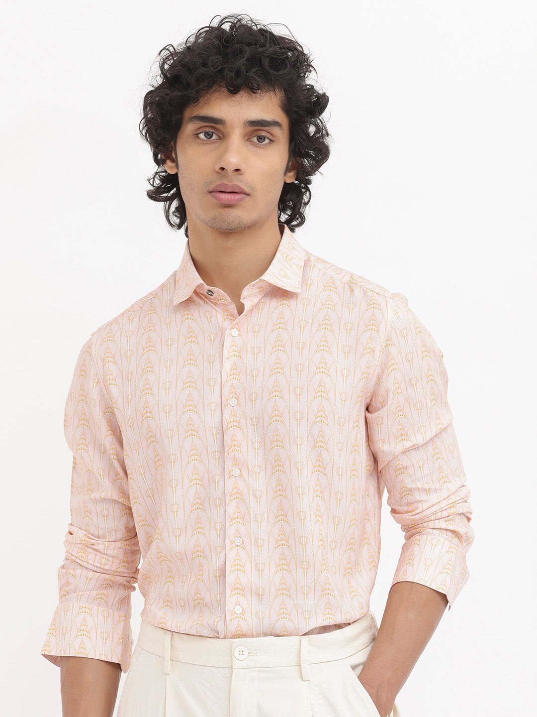 

RARE RABBIT Men Dalime Slim Fit Floral Printed Shirt, Pink