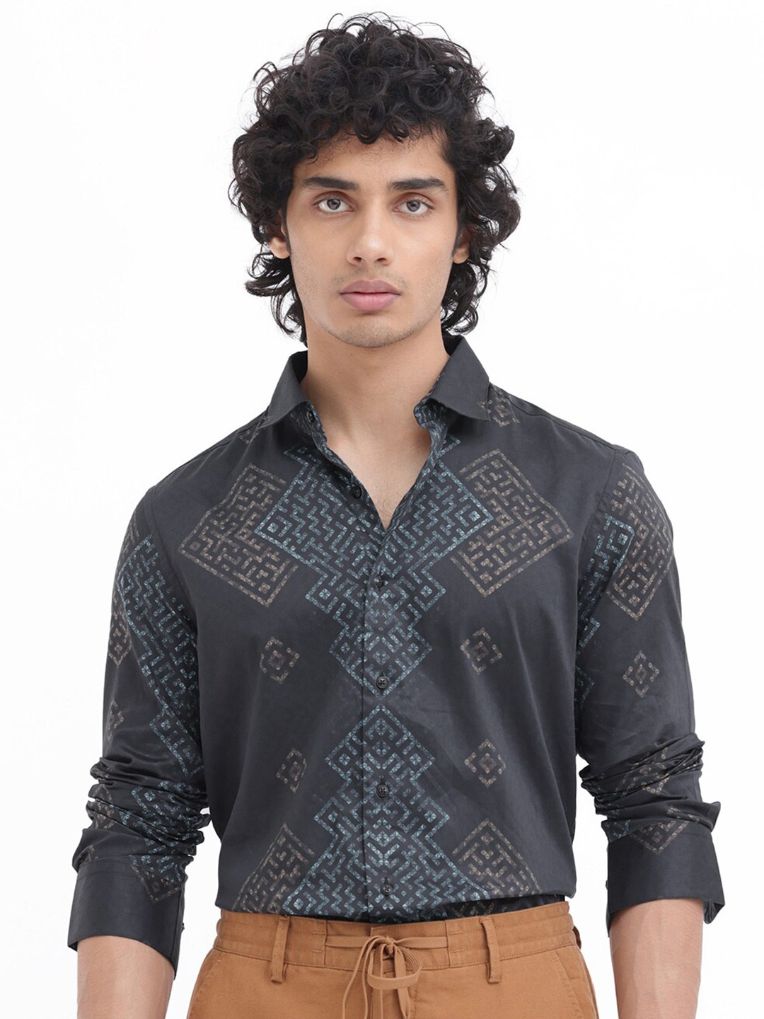 

RARE RABBIT Men Mosac Slim Fit Cotton Geometric Printed Shirt, Black