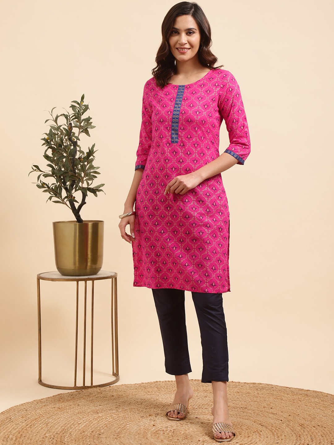 

Rangita Ethnic Motifs Printed Round Neck Regular Sleeves Pure Cotton Kurta With Trousers, Pink