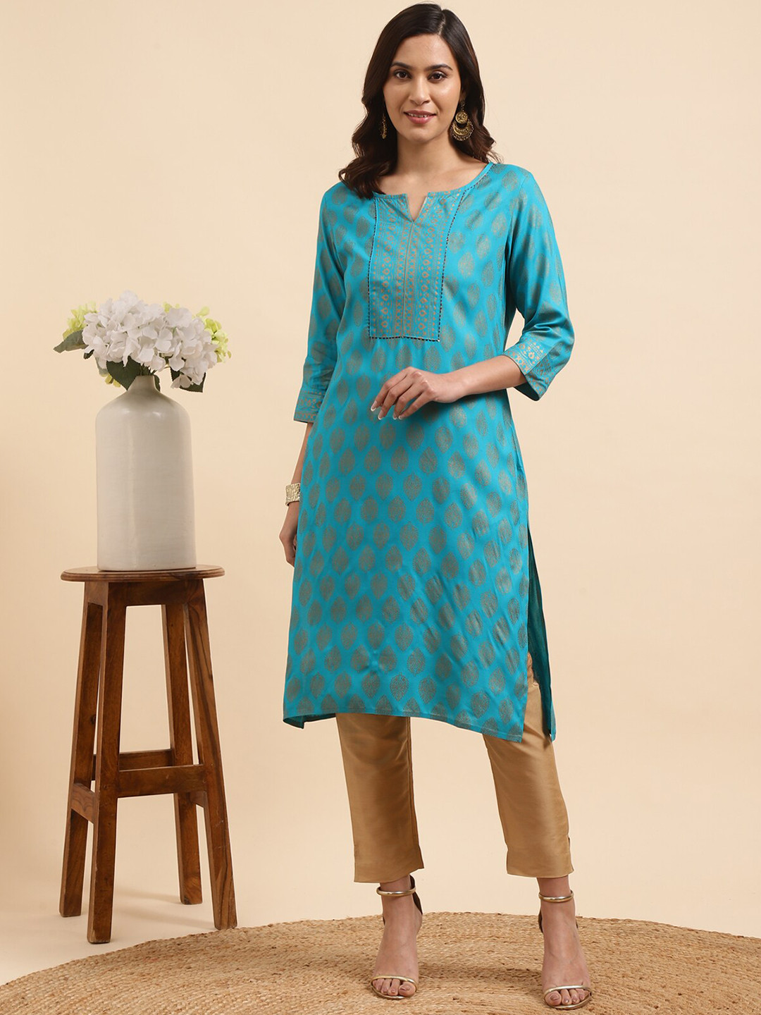 

Rangita Ethnic Motifs Printed Notch Neck Straight Kurta with Trousers, Turquoise blue