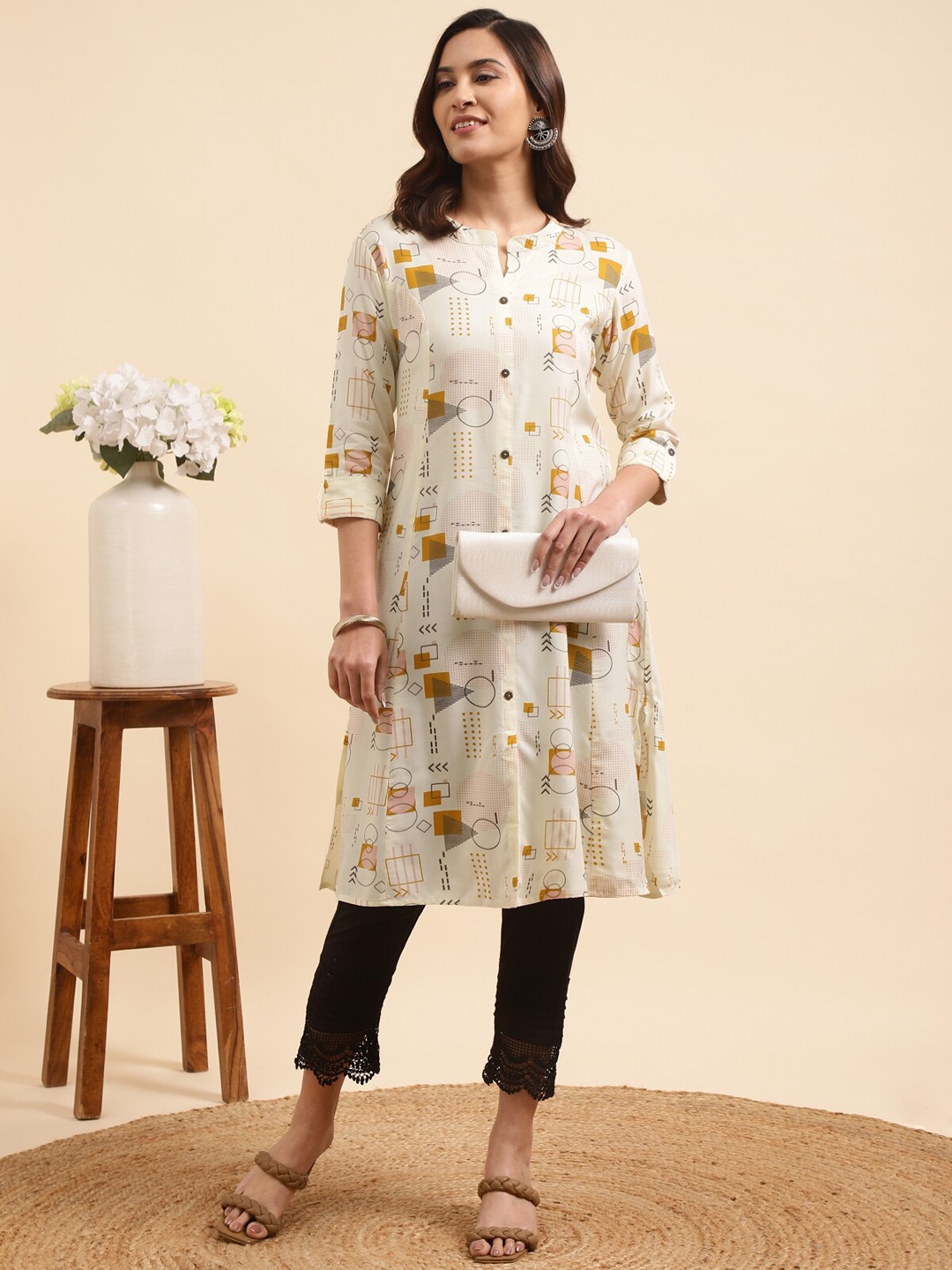 

Rangita Printed Regular A-Line Kurta With Trousers, Off white