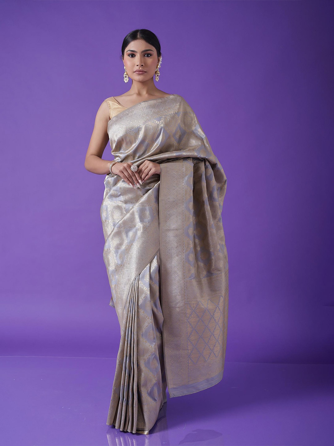 

ZARI Woven Design Zari Brocade Banarasi Saree, Grey