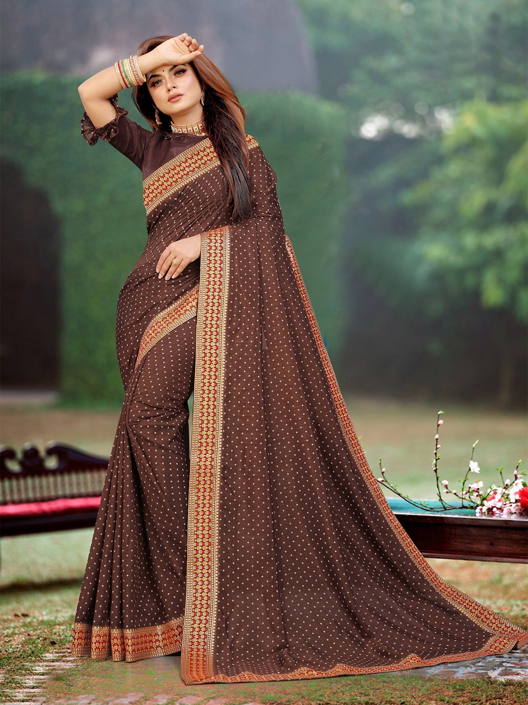 

ROOP SUNDARI SAREES Floral Printed Zari Pure Georgette Saree, Brown