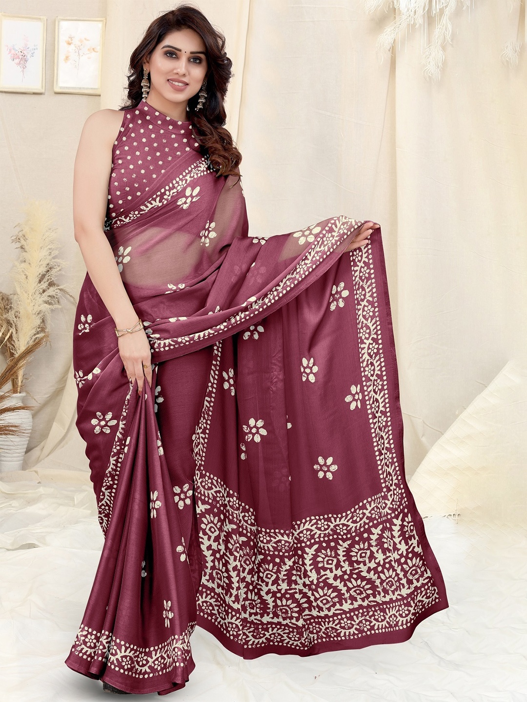 

ROOP SUNDARI SAREES Floral Printed Pure Chiffon Saree, Purple