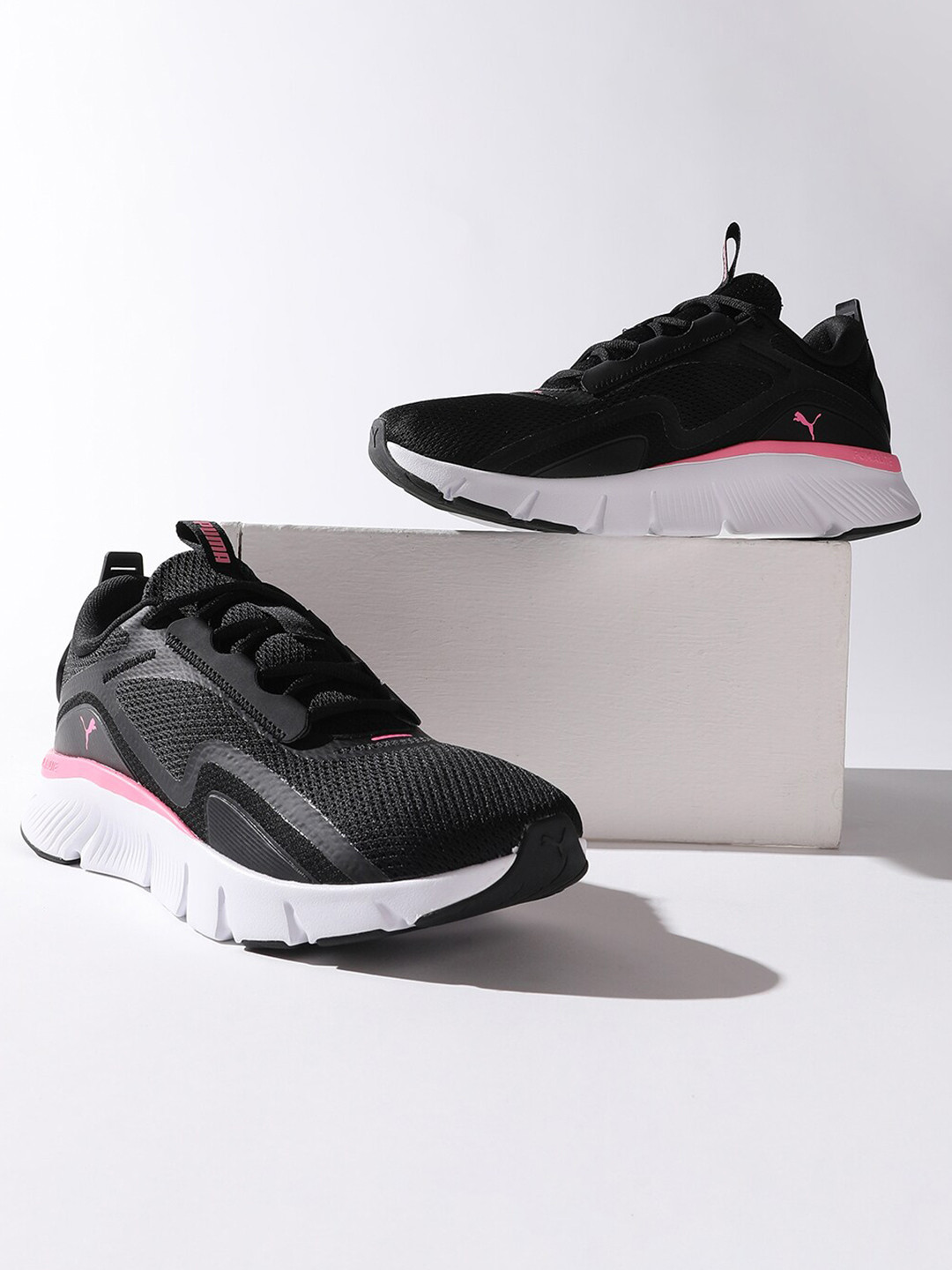 

Puma Unisex FlexFocus Lite Running Shoes, Black