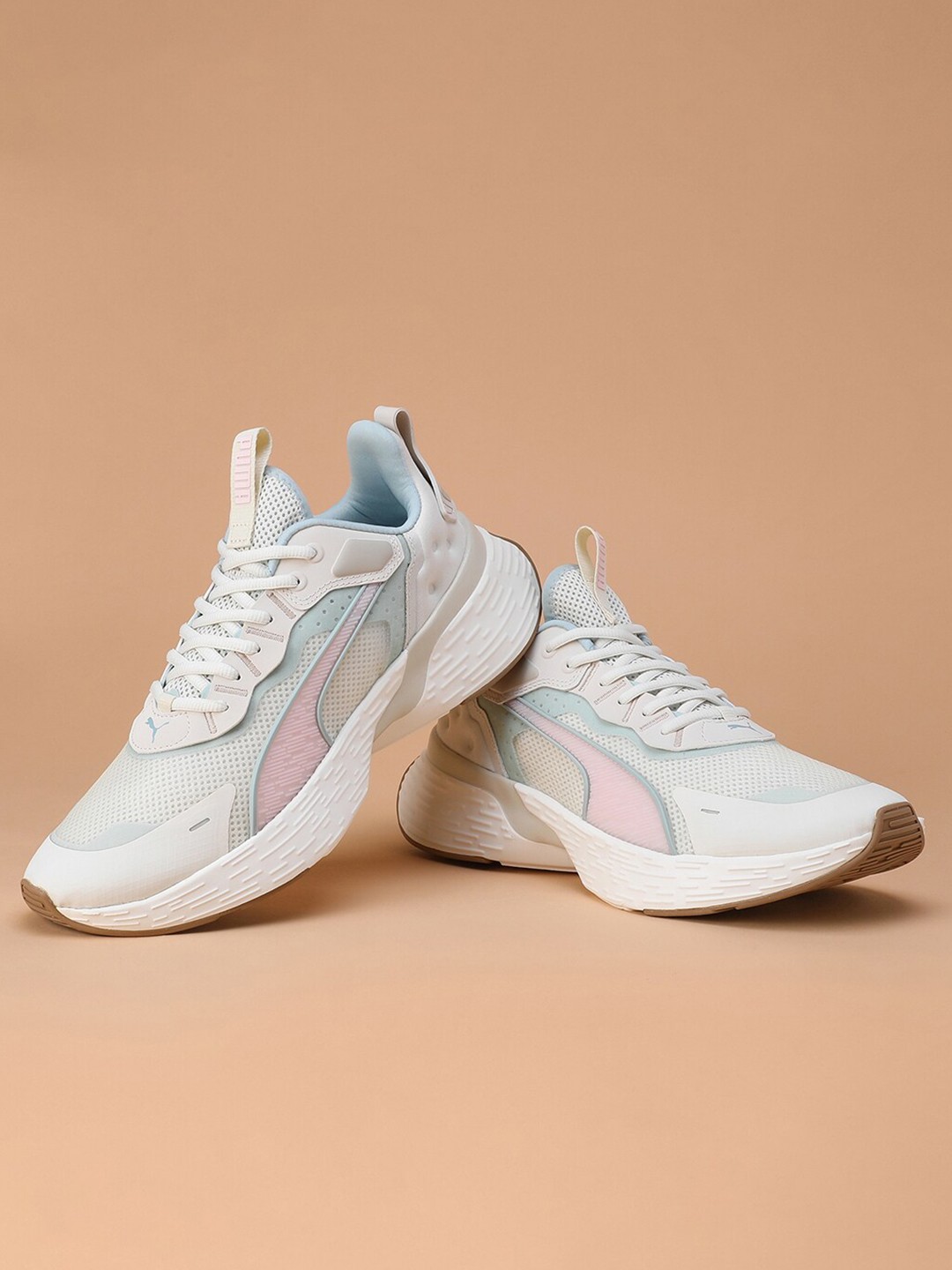 

Puma Unisex Softride Sway Running Shoes, White