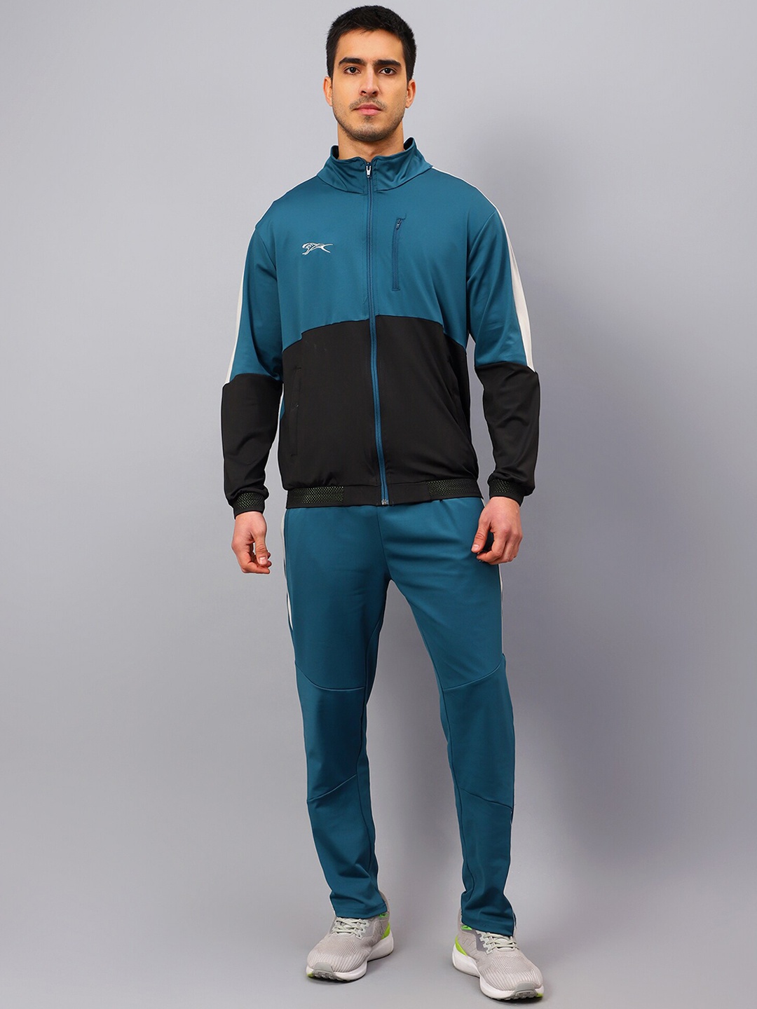 

Shiv Naresh Colourblocked Mock Collar Sweatshirt & Trouser, Teal