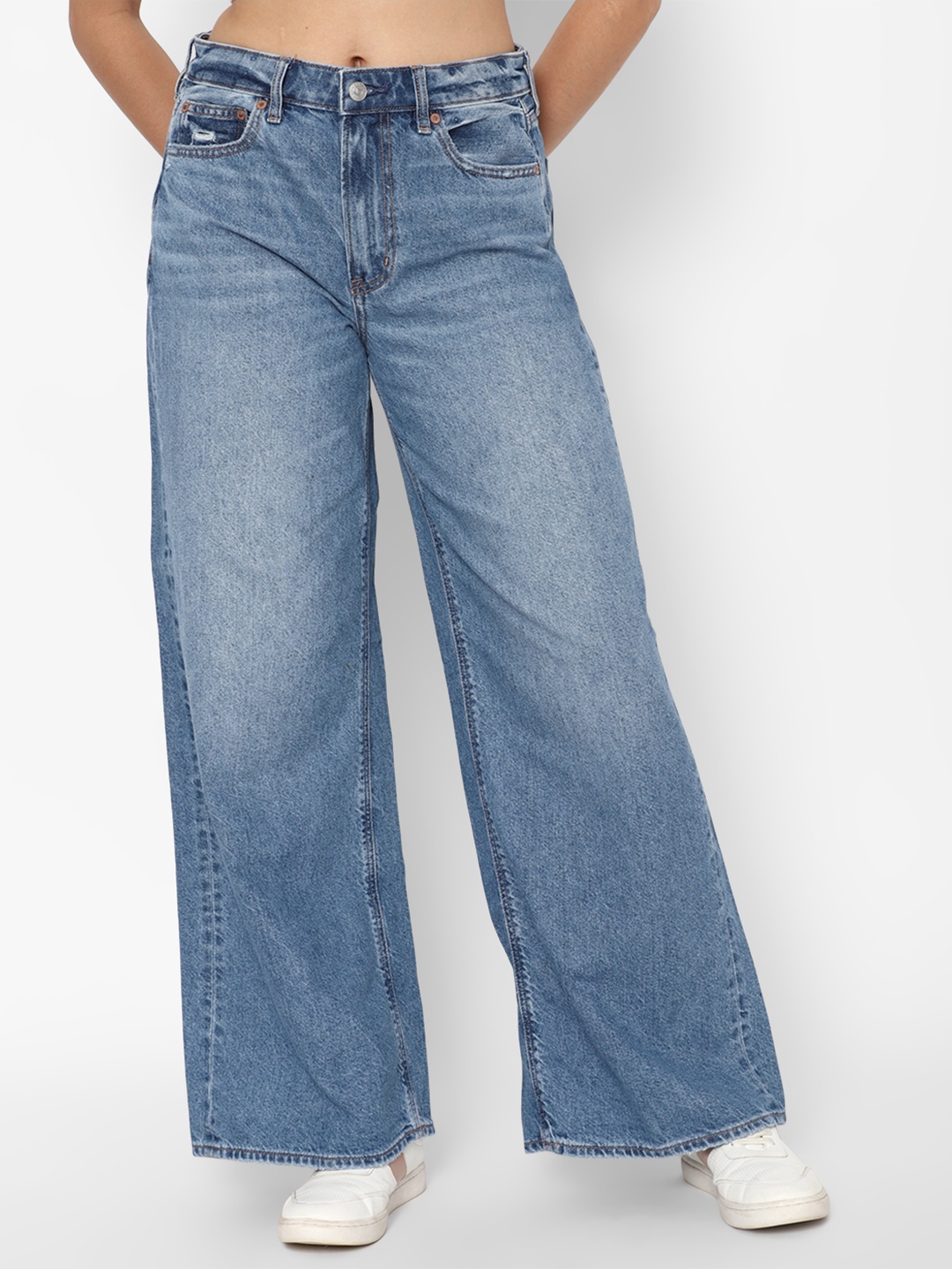 

AMERICAN EAGLE OUTFITTERS Women Wide Leg High-Rise Heavy Fade Jeans, Blue