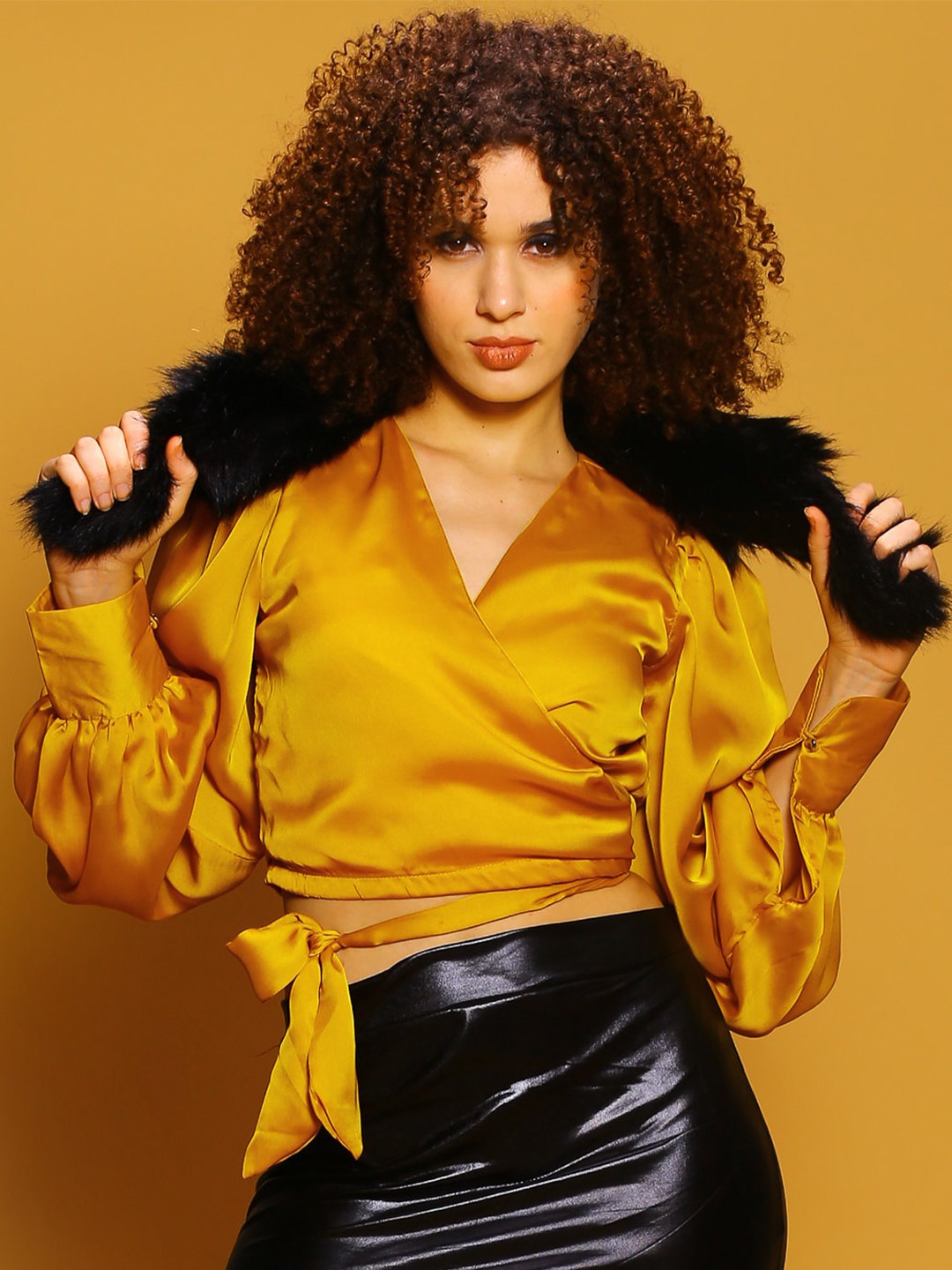 

Sera Classics V-Neck Tie-Ups Wrap Crop Top, Yellow