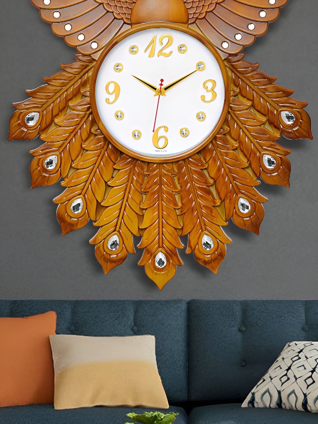 

Attractionz Beige & White Textured Analogue Bird Shaped Wall Clock