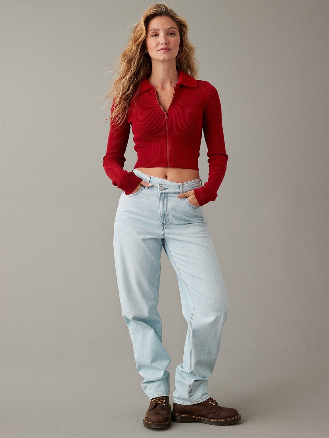 

AMERICAN EAGLE OUTFITTERS Mock Collar Long Sleeves Cropped Sweater, Red