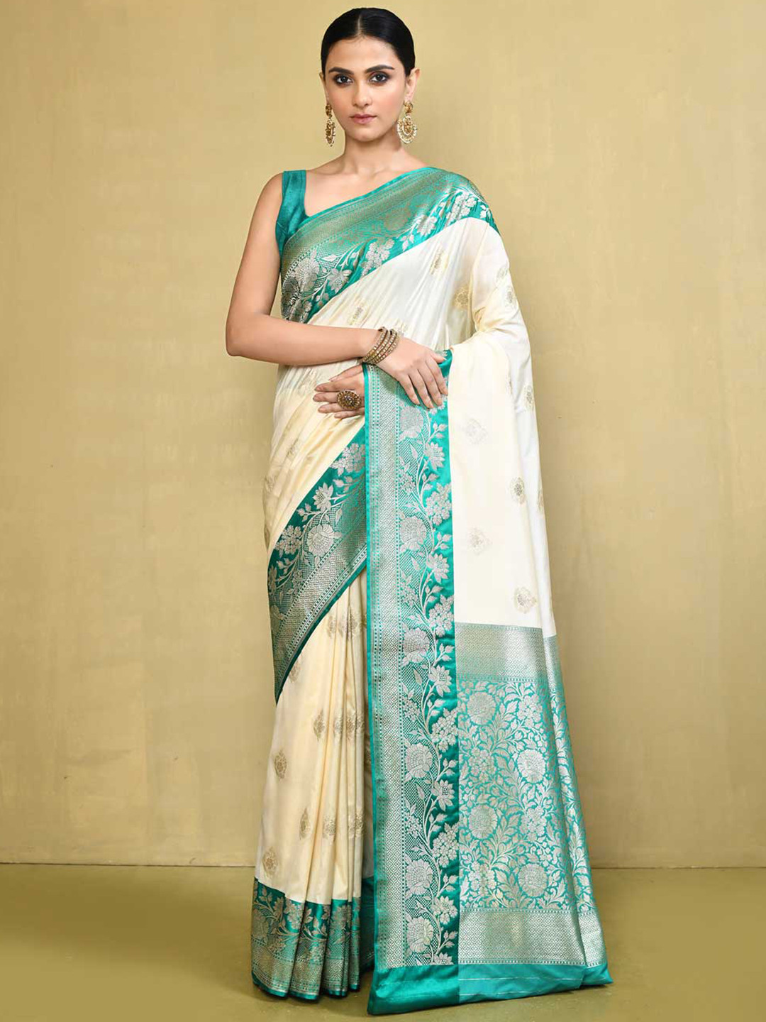 

Rasm by Muskaan Woven Design Zari Banarasi Saree, Off white
