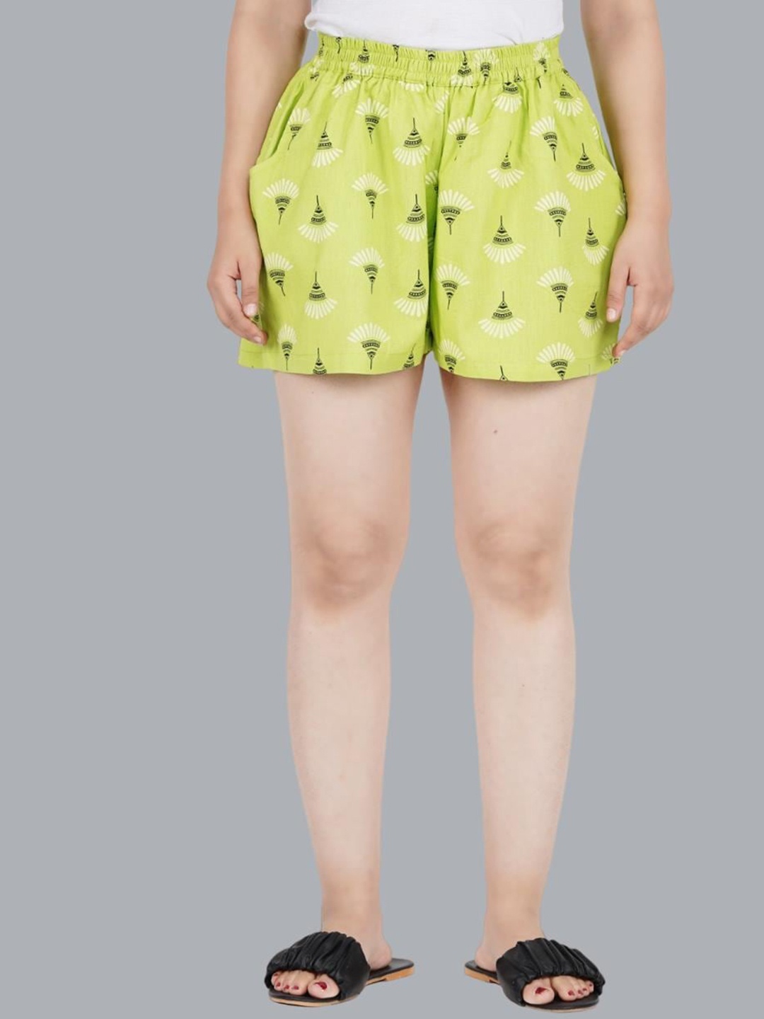 

DHROOV TARA Women Floral Printed Mid-Rise Shorts, Lime green