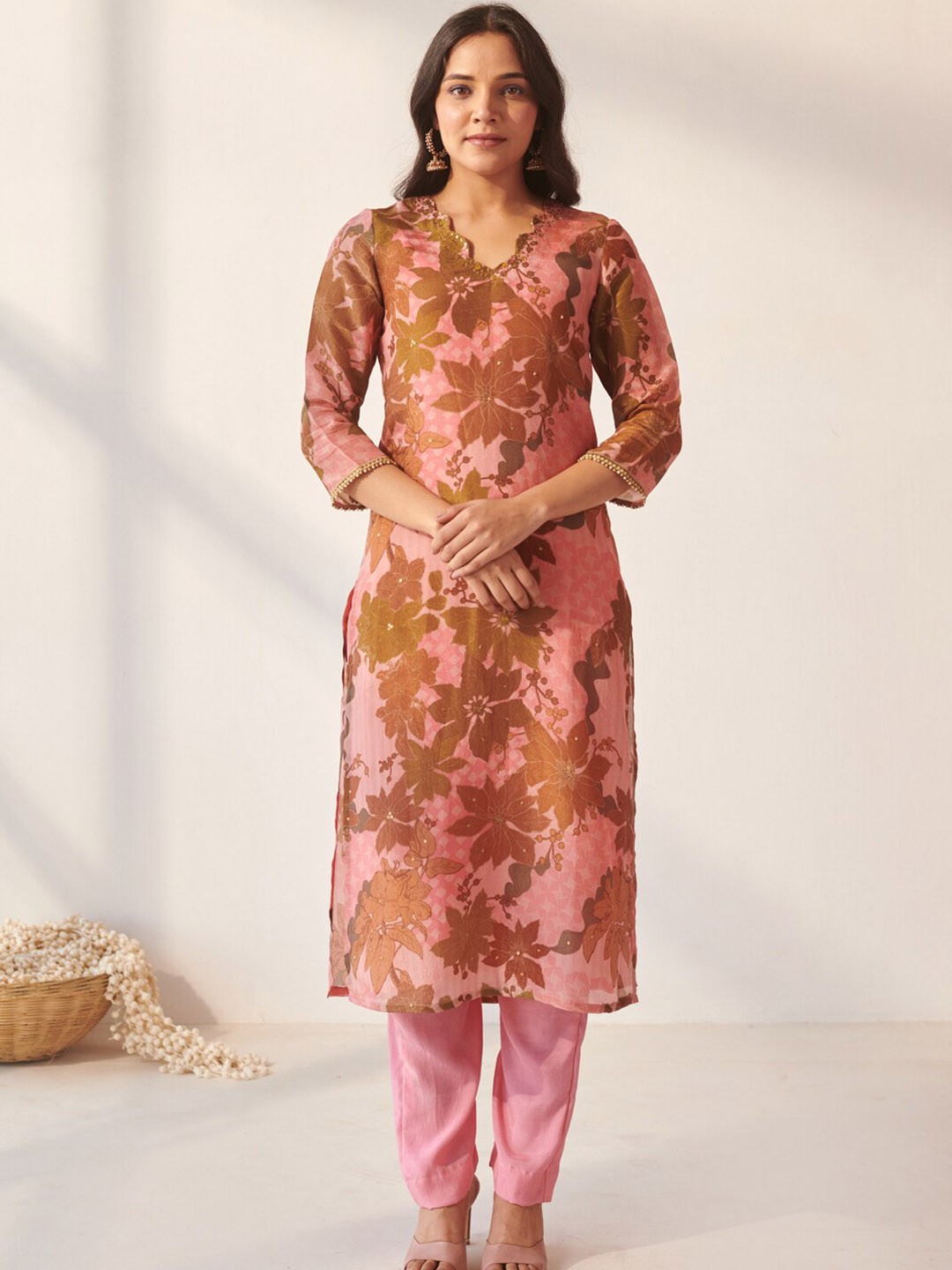 

Ambraee Floral Printed V-Neck Regular Sleeves Straight Kurta With Trousers, Pink