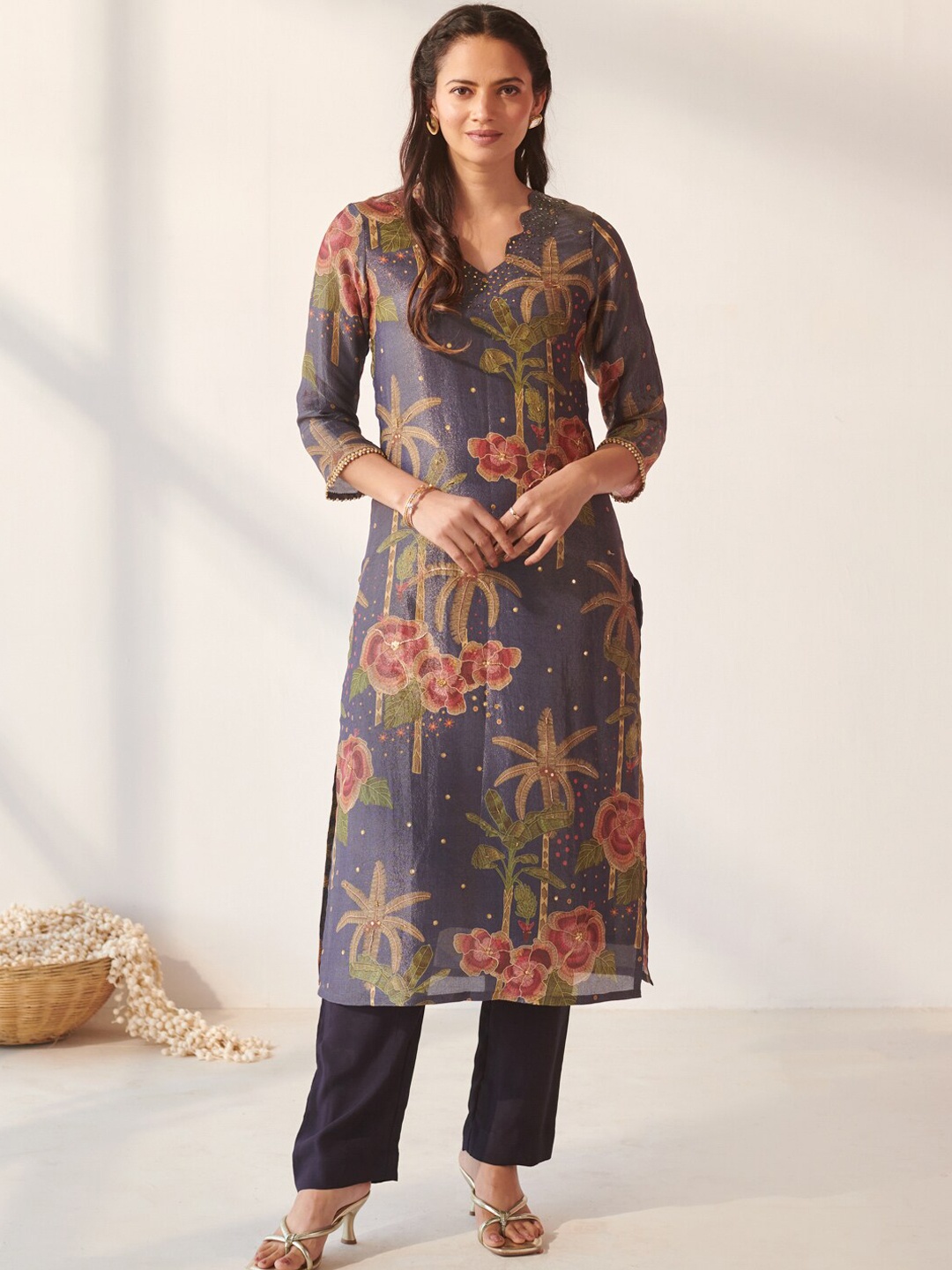 

Ambraee Floral Printed Beads and Stones V-Neck Regular Sleeves Kurta With Trousers, Blue