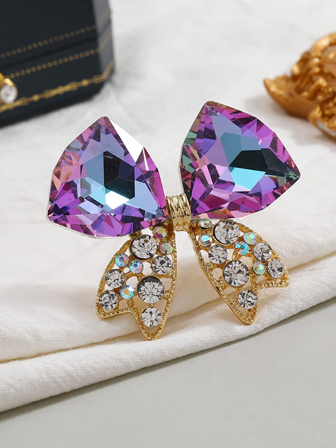

SYGA Crystals-Studded Bow-Charm Brooch, Purple