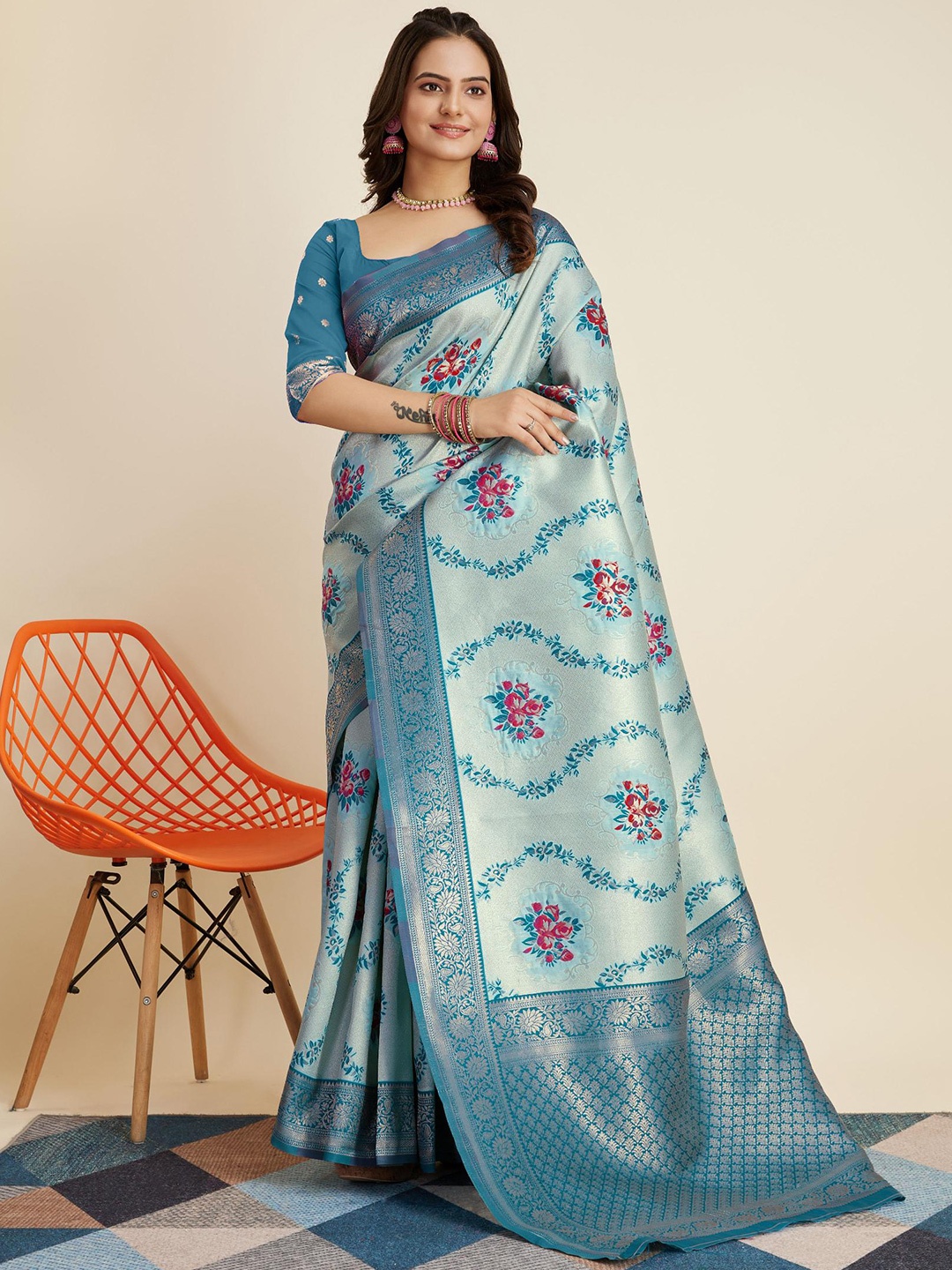 

HERE&NOW Woven Design Zari Banarasi Saree, Blue