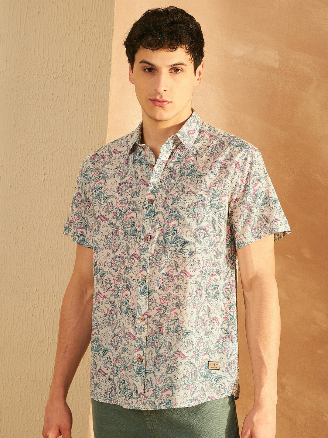 

DENNISON Smart Oversized Floral Printed Spread Collar Cotton Lightweight Shirt, Cream
