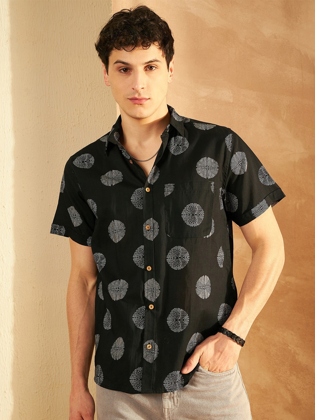 

DENNISON Smart Ethnic Motifs Printed Spread Collar Cotton Lightweight Shirt, Black