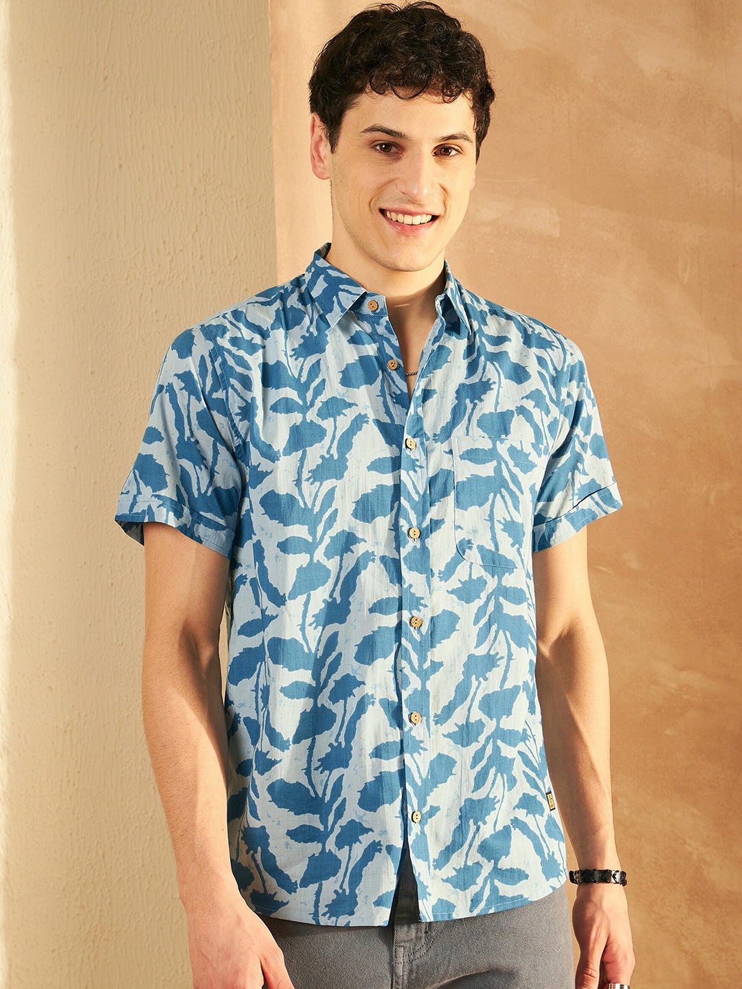 

DENNISON Smart Printed Spread Collar Short Sleeves Cotton Lightweight Shirt, White