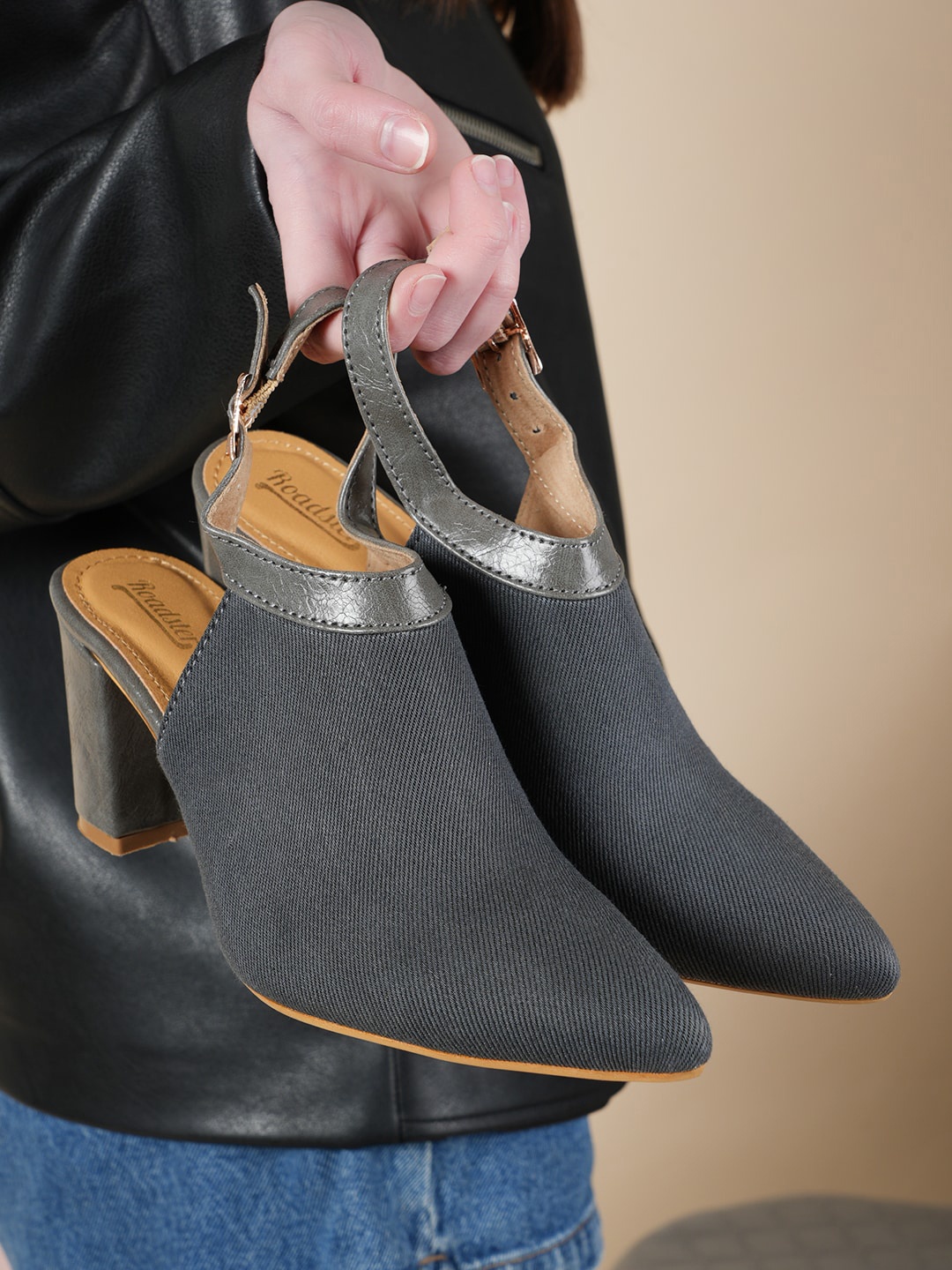 

The Roadster Lifestyle Co. Grey Textured Pointed Toe Block Heel Mules
