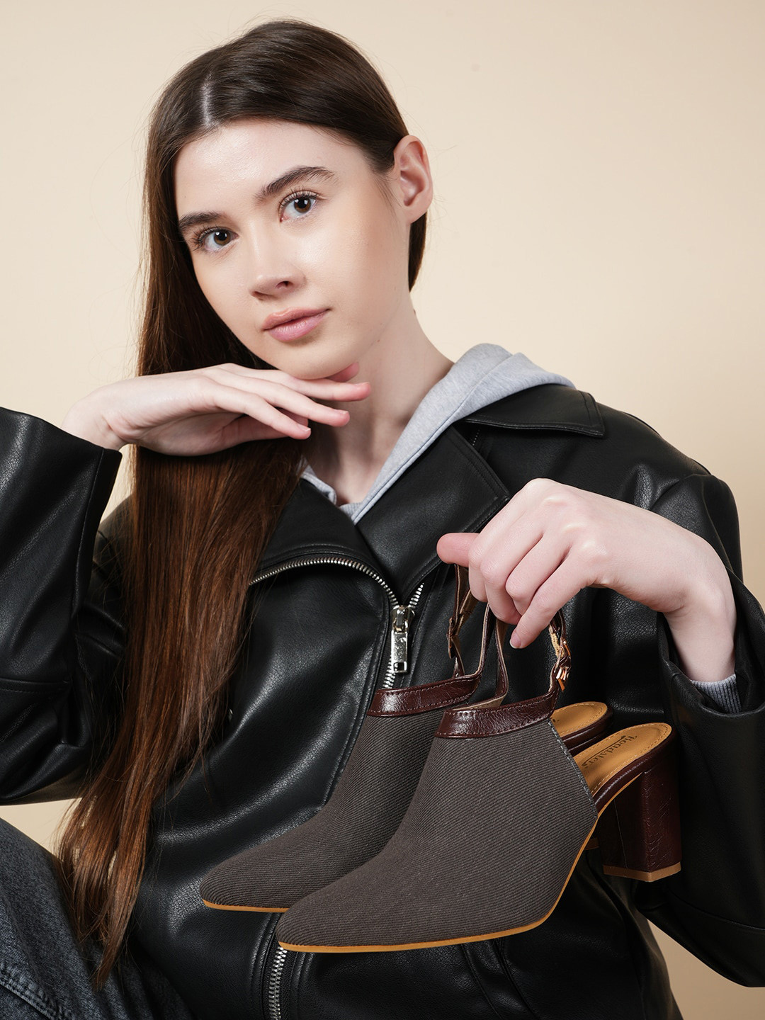 

The Roadster Lifestyle Co. Brown Textured Pointed Toe Block Heel Mules