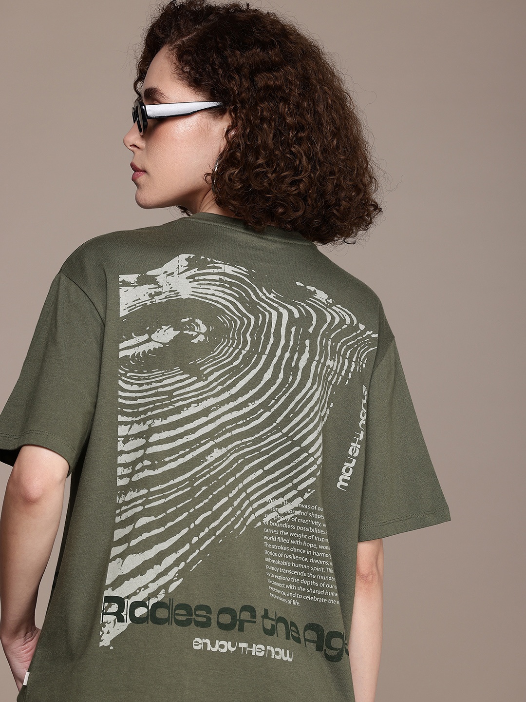 

The Roadster Life Co. Printed Drop-Shoulder Sleeves Oversized T-shirt, Olive