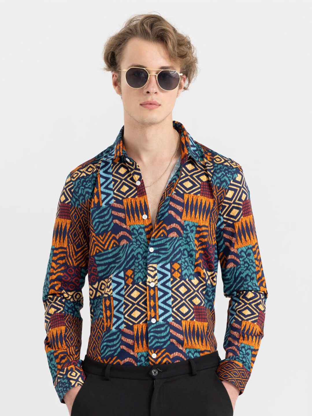 

Snitch Blue & Orange Classic Slim Fit Geometric Printed Cotton Casual Shirt
