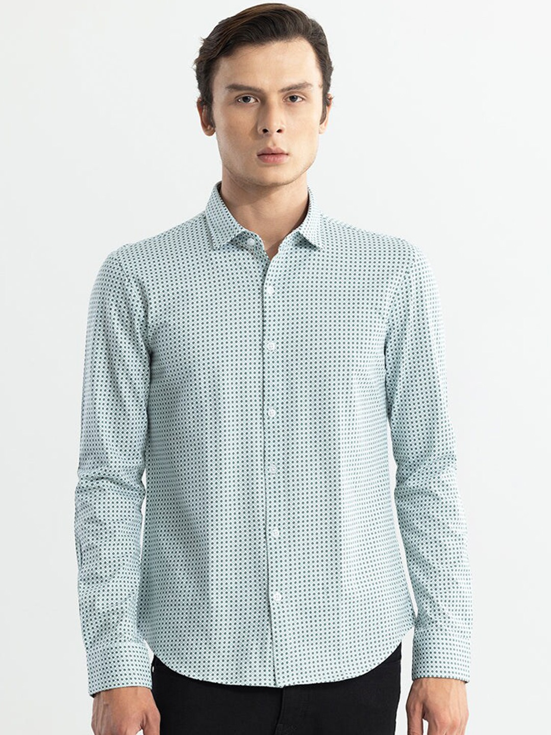 

Snitch Green Classic Slim Fit Micro Ditsy Printed Cotton Casual Shirt