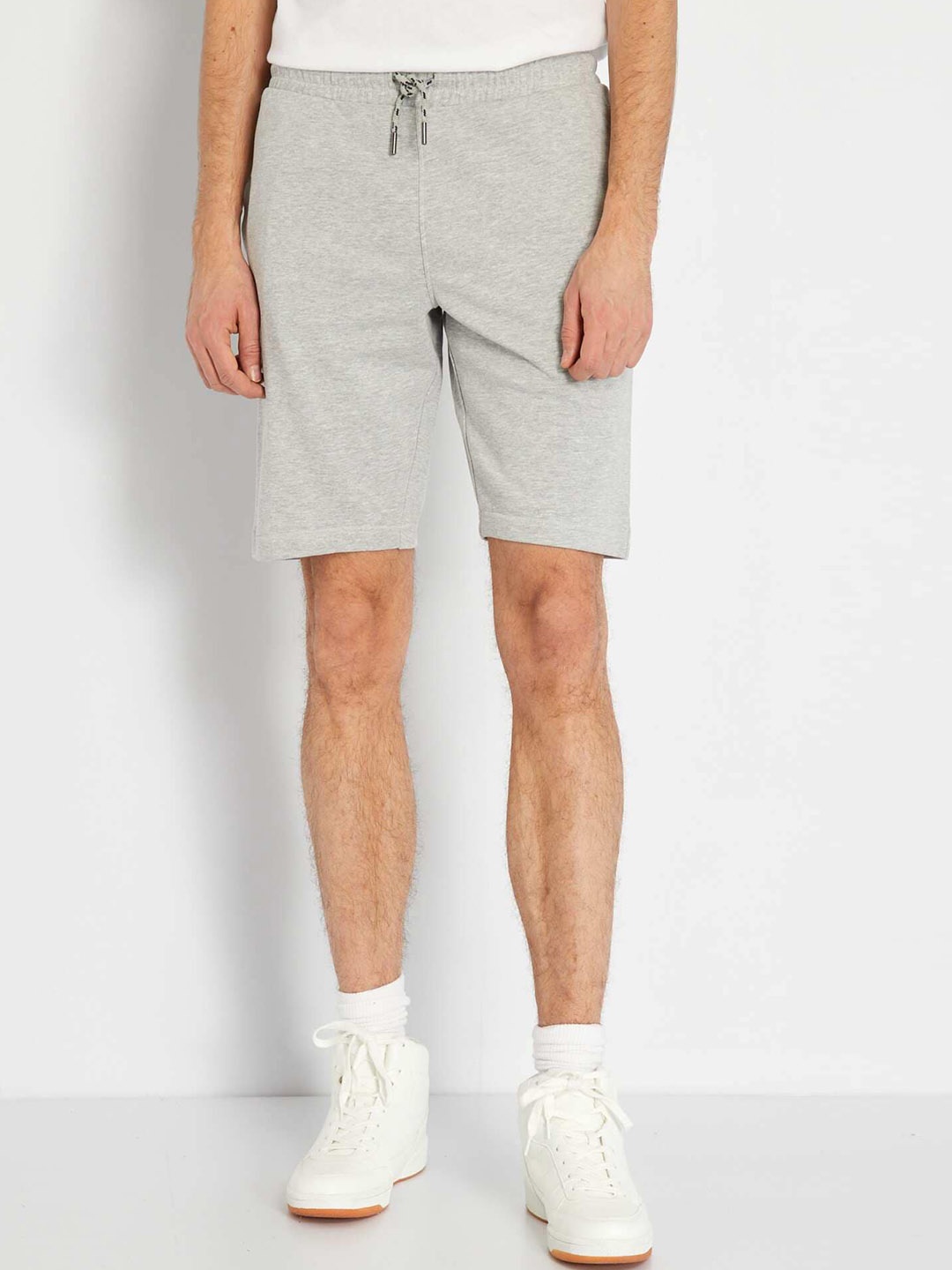 

KIABI Men Mid-Rise Pure Cotton Shorts, Grey