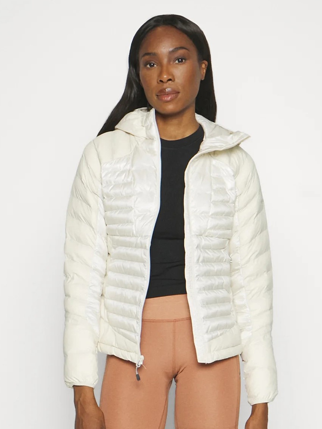 

Columbia Women Labyrinth Loop Insulator Outdoor Puffer Jacket, White