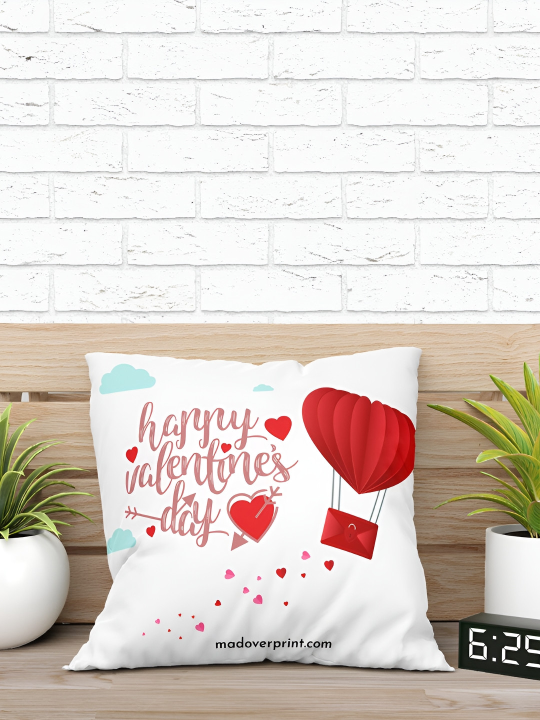 

Mad Over Print White & Red Valentines Day Printed Filled Cushion