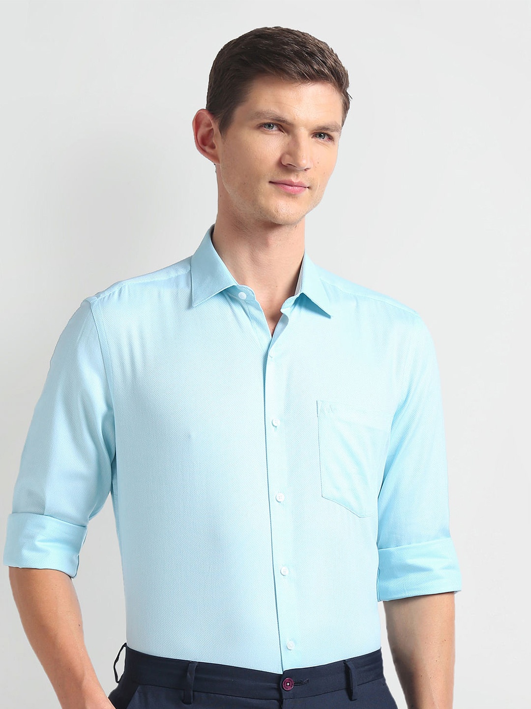 

Arrow Self Design Spread Collar Pure Cotton Dobby Formal Shirt, Blue