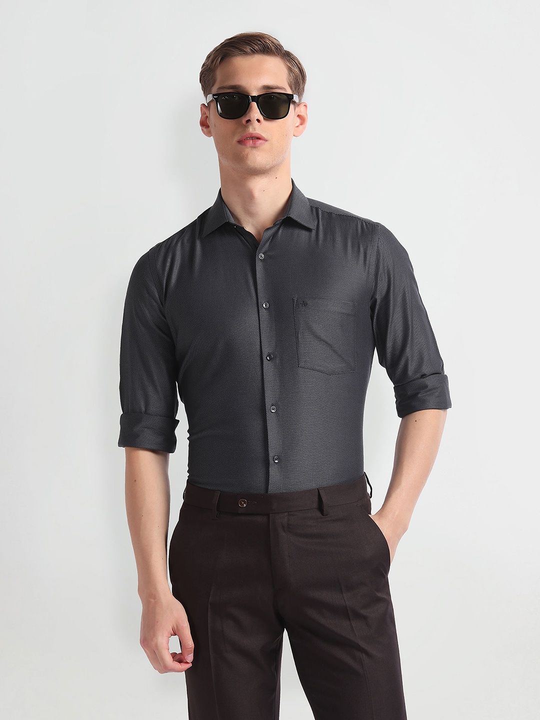 

Arrow Spread Collar Opaque Cotton Formal Shirt, Black