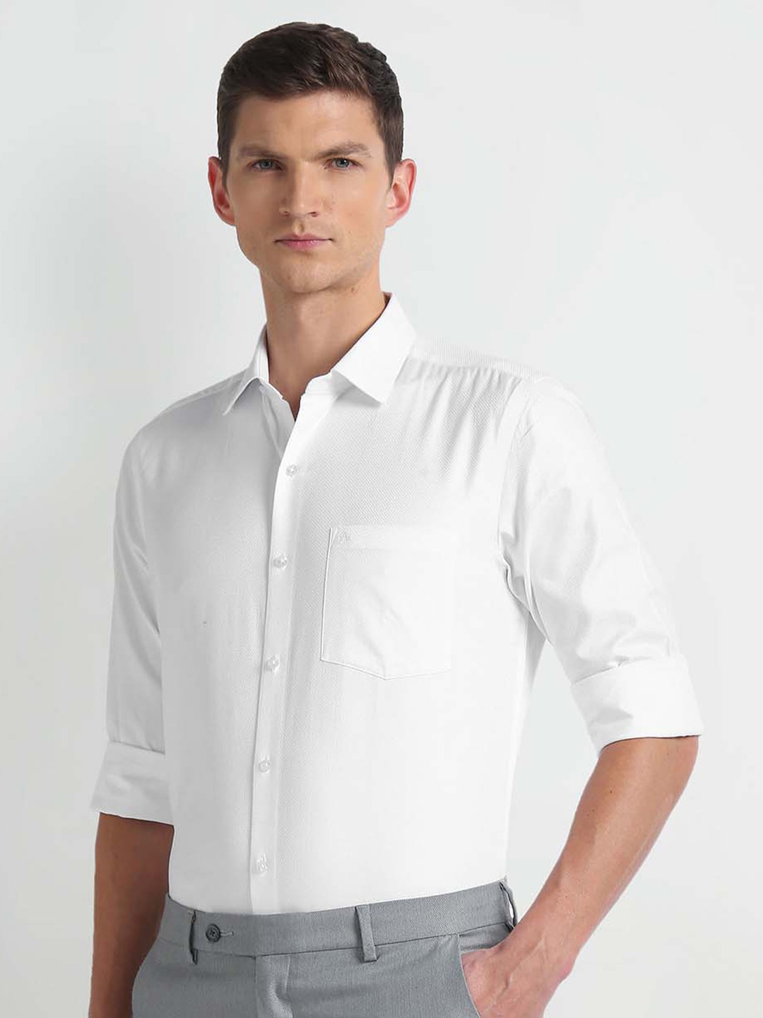 

Arrow Spread Collar Opaque Cotton Formal Shirt, White