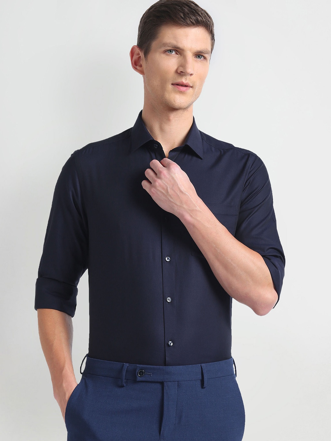 

Arrow Spread Collar Slim Fit Opaque Cotton Formal Shirt, Blue