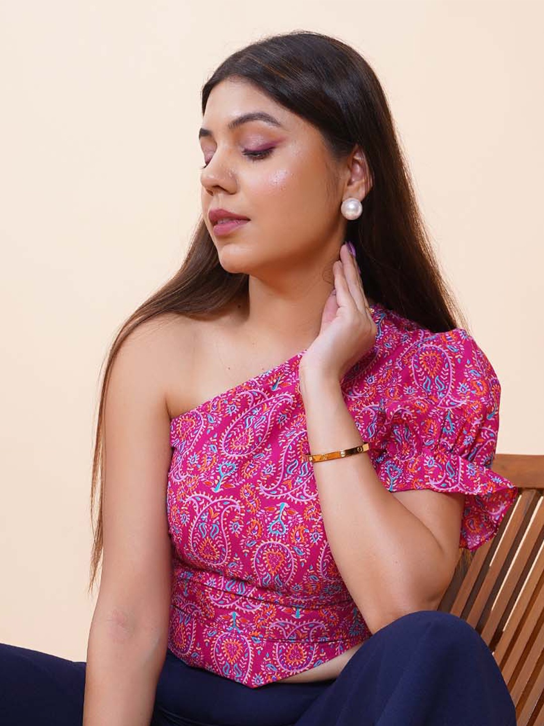 

Salvia Sky Floral Printed One Shoulder Crop Top, Pink