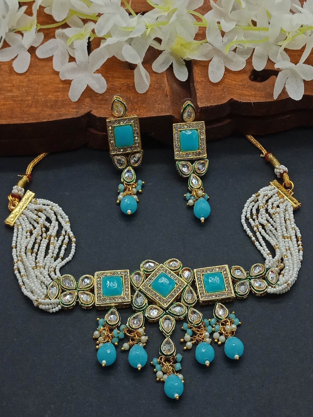 

AASHISH IMITATION Gold-Plated American Diamond-Studded & Beaded Jewellery Set