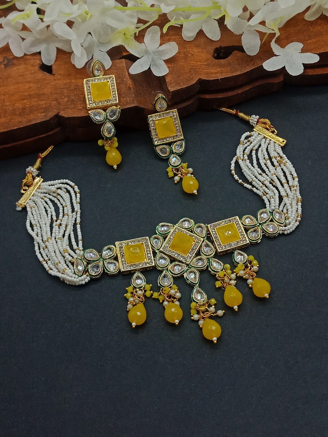 

AASHISH IMITATION Gold-Plated American Diamond-Studded & Beaded Jewellery Set