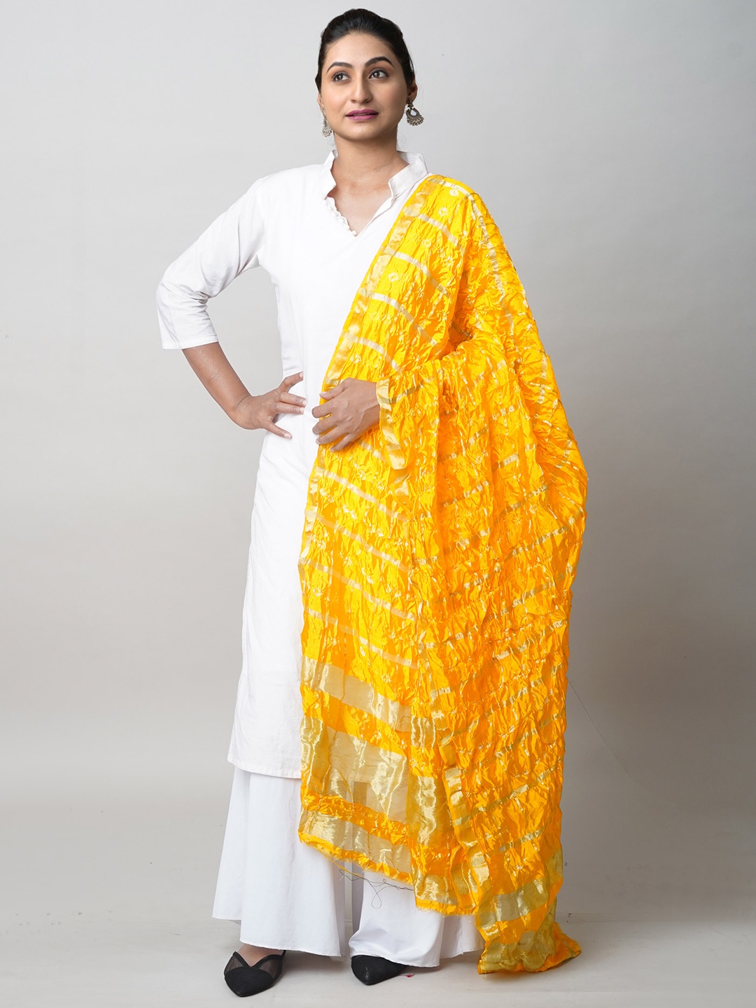 

Unnati Silks Dyed Bandhani Dupatta with Zari, Yellow