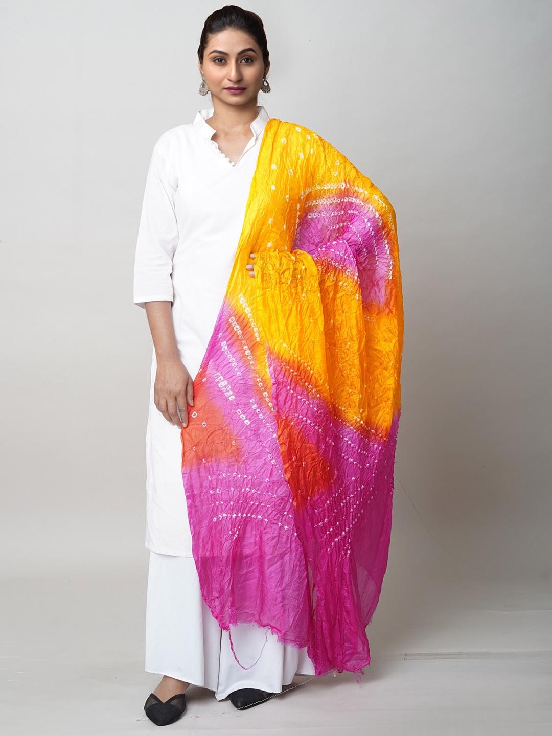 

Unnati Silks Tie & Dye Bandhani Printed Dupatta, Pink