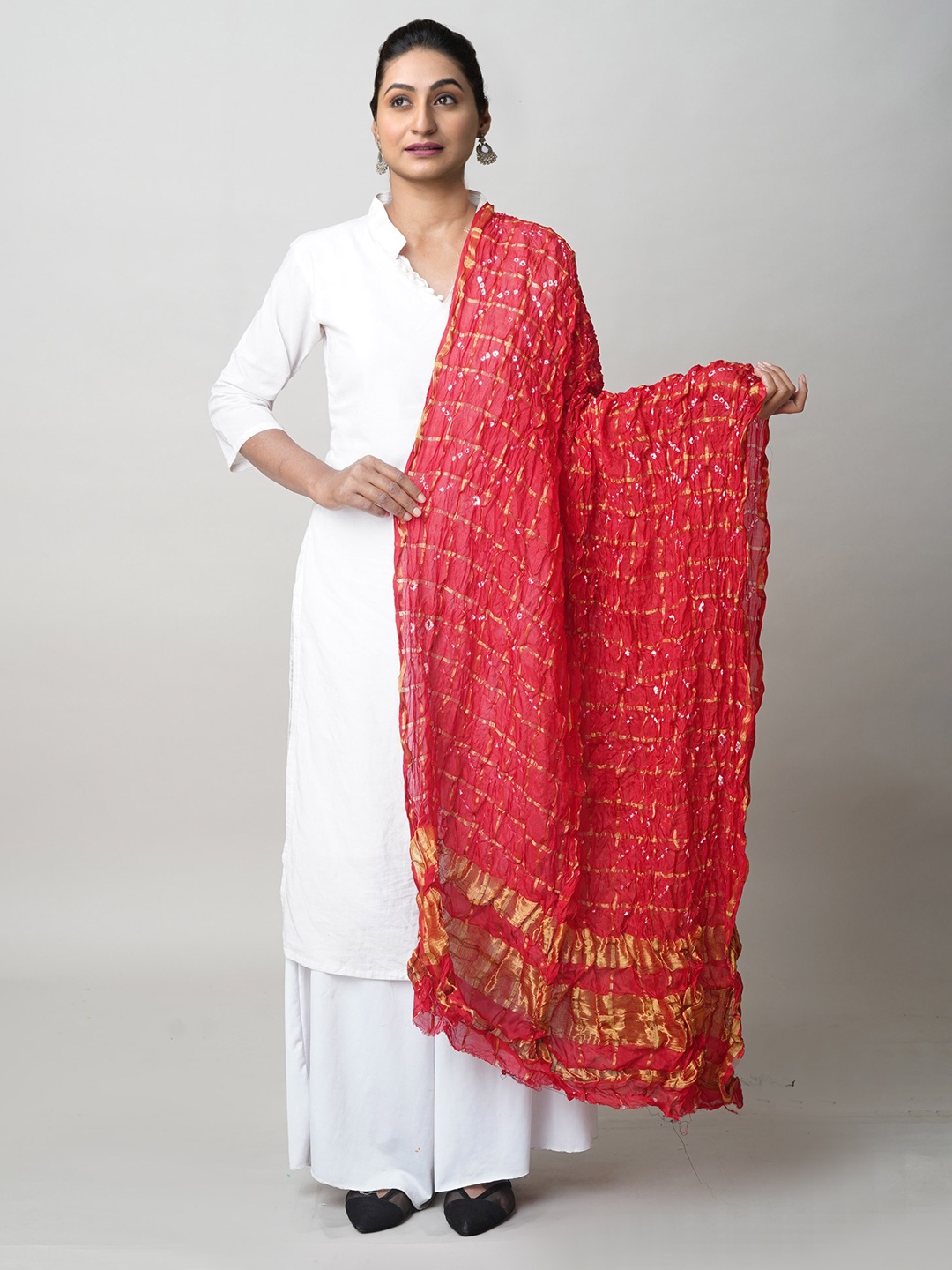 

Unnati Silks Bandhani Printed Zari Detail Dupatta, Red