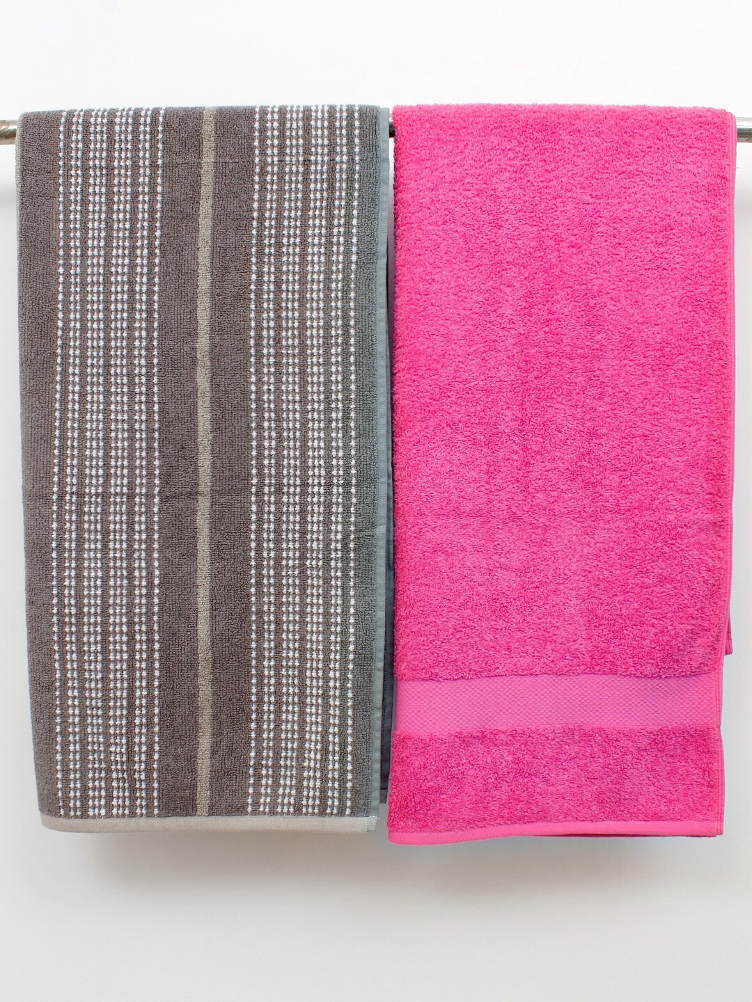 

AVI Living Grey & Pink 2 Pcs 525 GSM Cotton Bath Towels